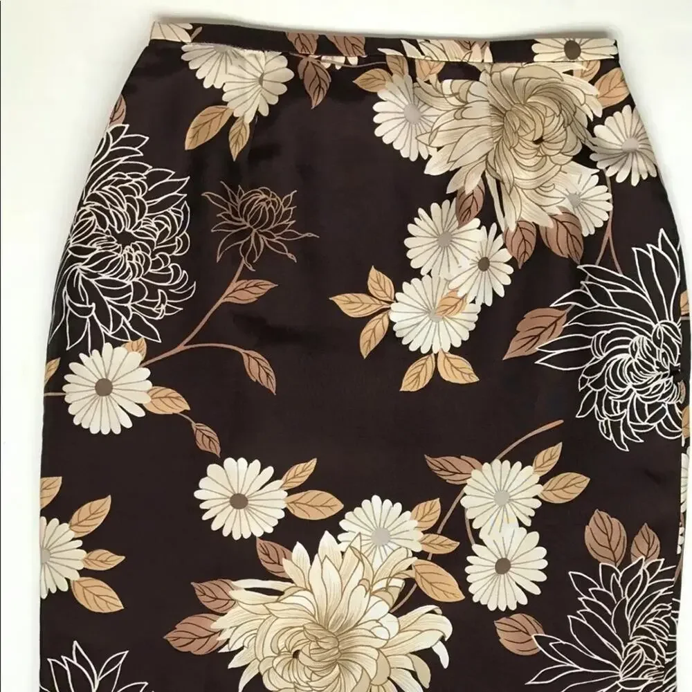Maggy London 6 Ivory Floral on‎ Brown 100% Silk Skirt PRISTINE